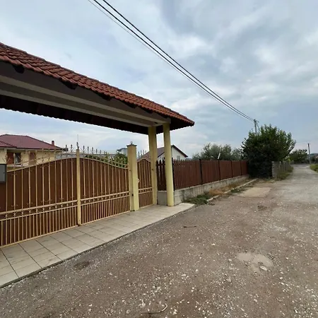 Villa Sm Shkoder Vendégház Boks