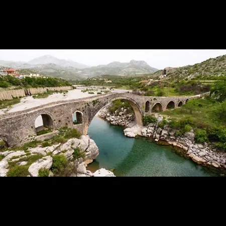 Sm Shkoder 3* Boks