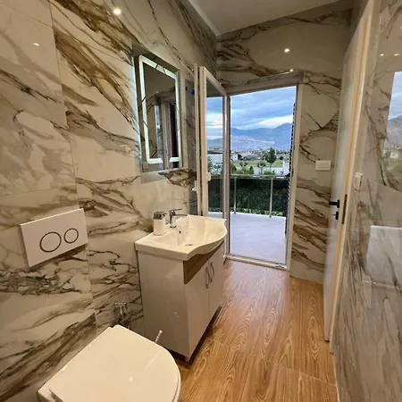 Guest house S M *