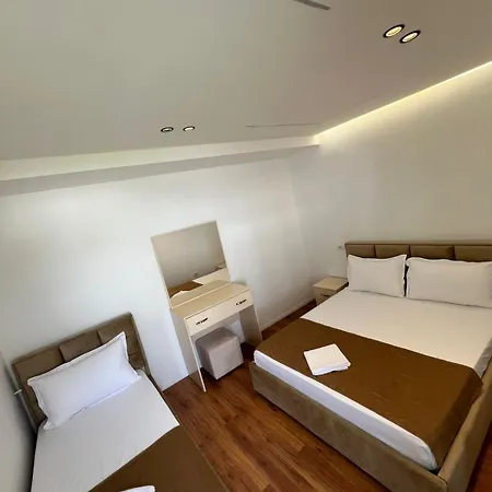 S M Vendégház Boks